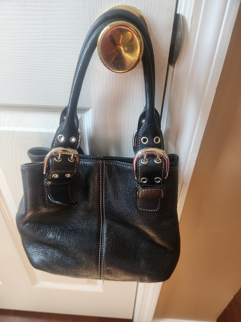 Tignanello Black Pebbled Leather Satchel Shoulderbag Medium Size